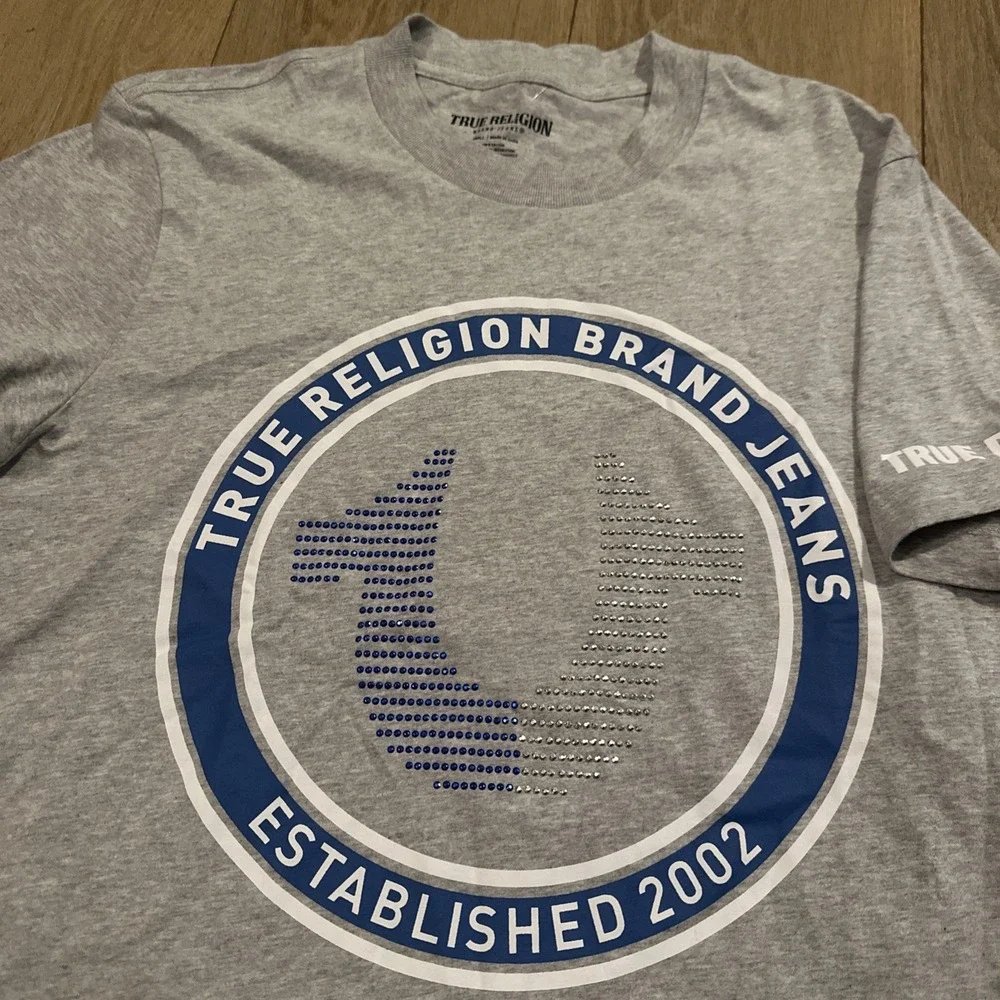 New True Religion Men's Tshirt Size Small Gray Horseshoe Logo Rinestone Shine Tr